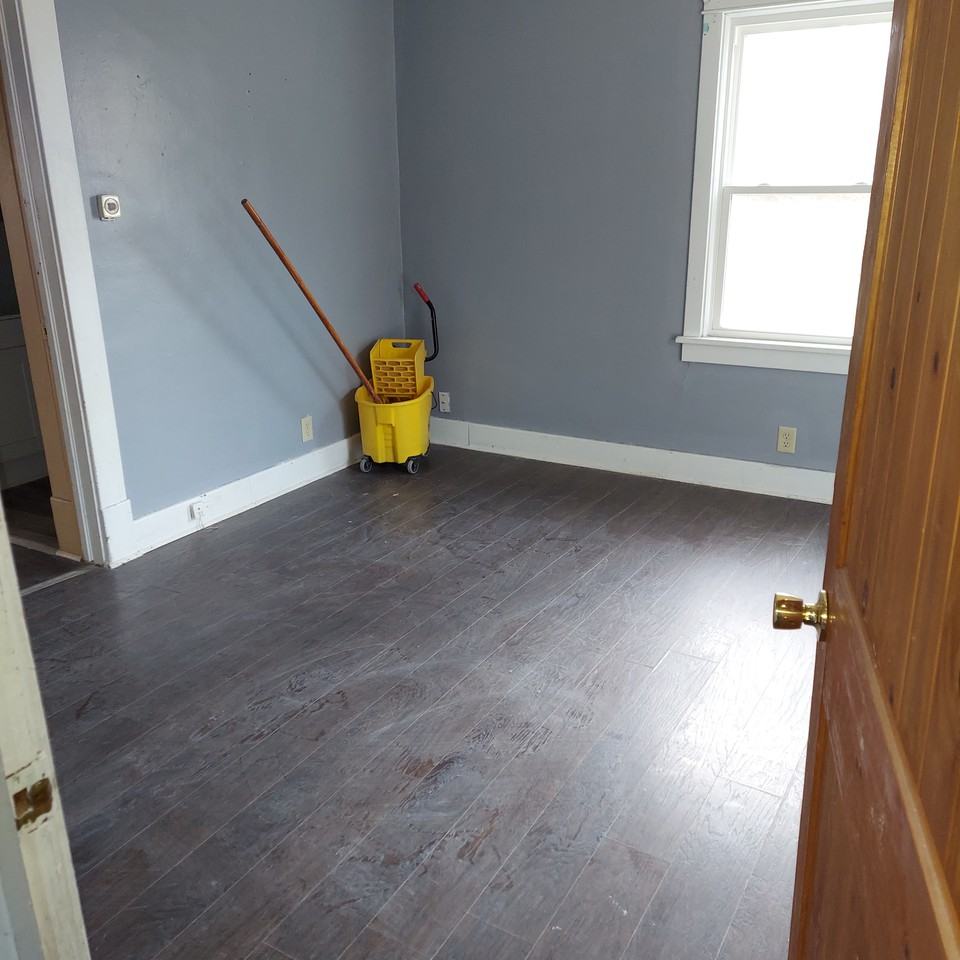 8 Windsor Pl - Photo 2 of 8