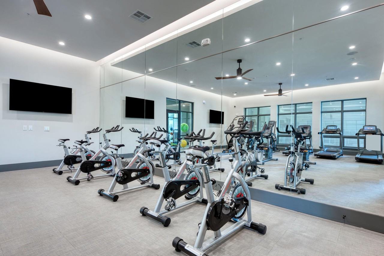 Citadel at Lookout - Photo 7 of 26