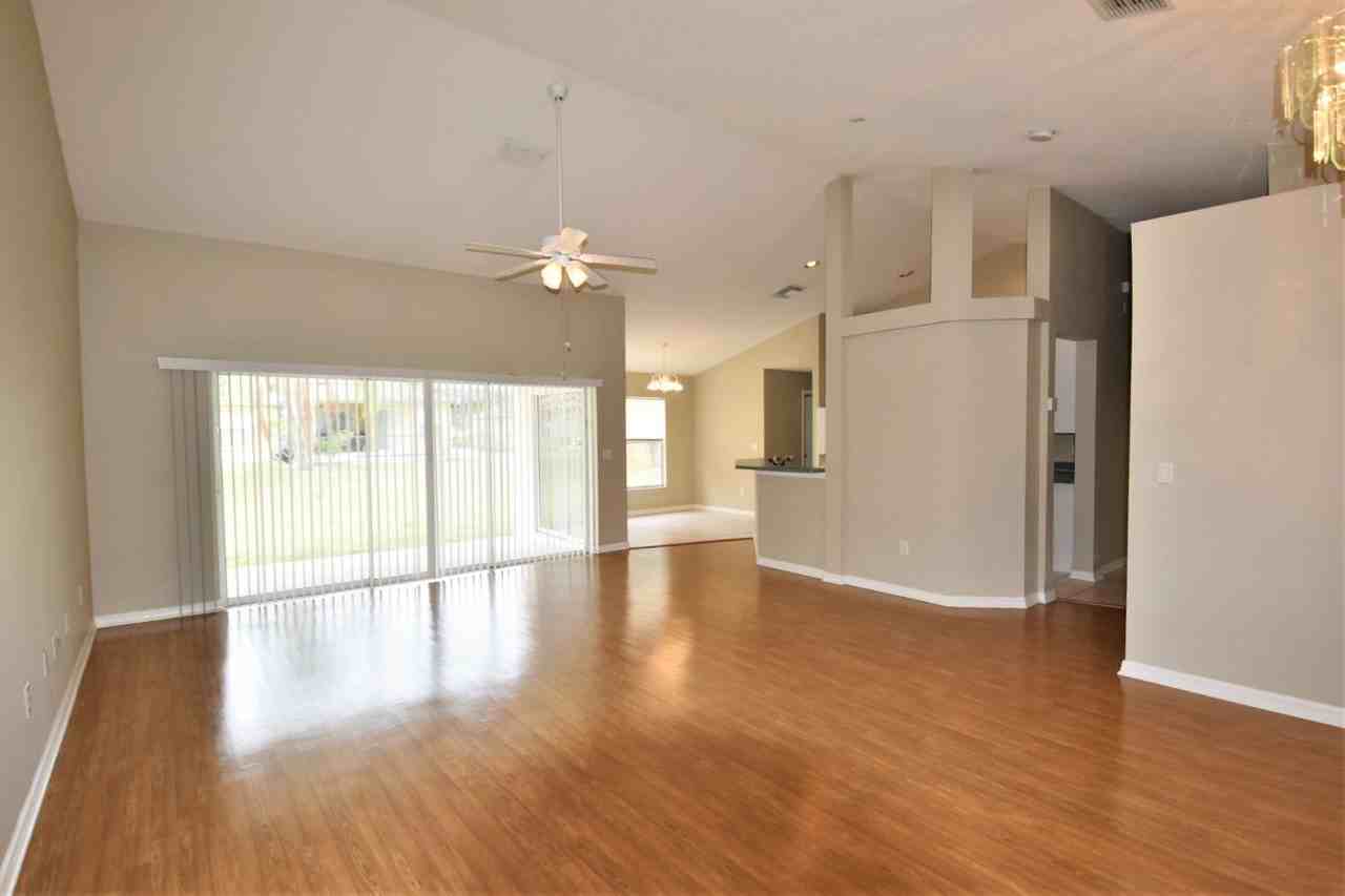 12417 Windmill Cove Dr - Photo 3 of 24