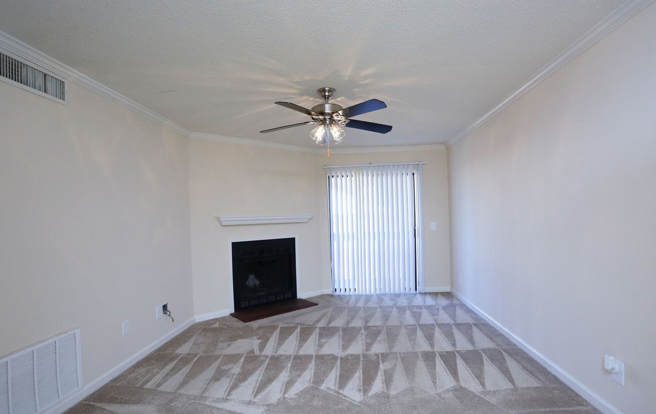 2800 McFarland - Photo 3 of 10