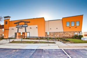 featured image of 2001 N Perkins Rd