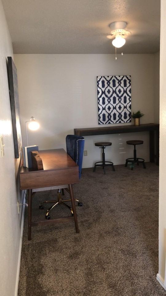 Monticello Village Apartments 606 E Redbud Dr, Stillwater, OK 74075