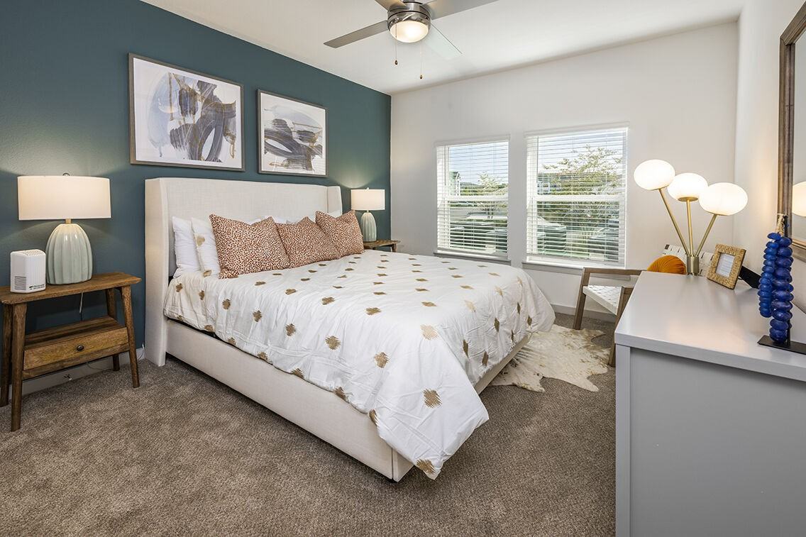 Novo Kendall Town - Photo 7 of 33