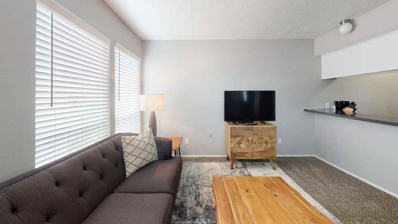 The Maverick on Seymour - Photo 3 of 50