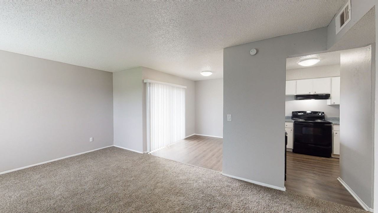 The Maverick on Seymour - Photo 6 of 50