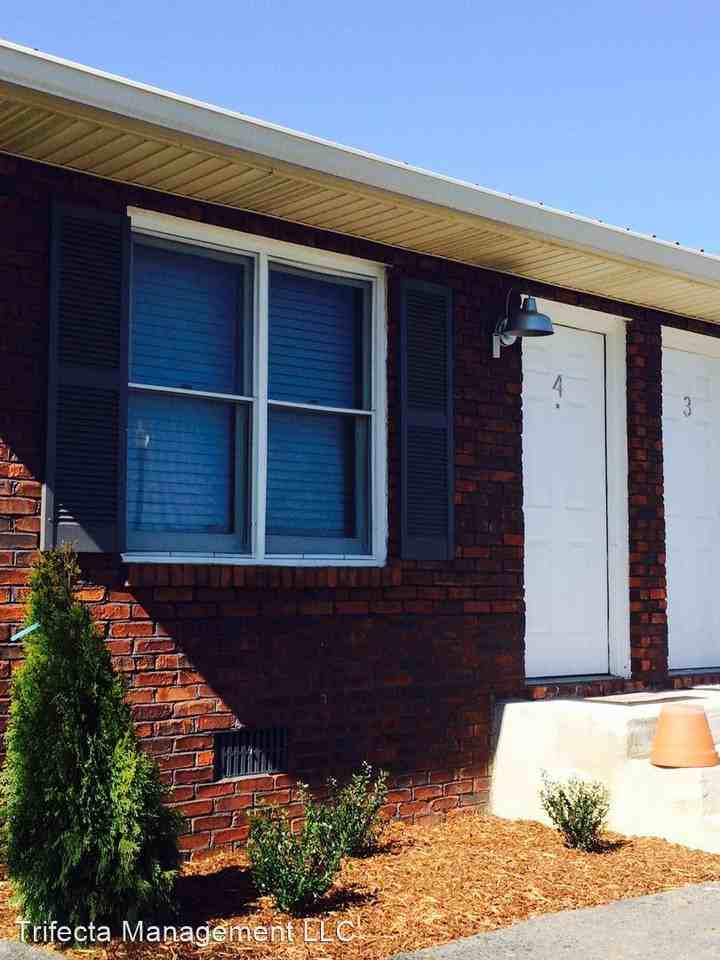 406 & 408 Lee Street - Photo 2 of 7