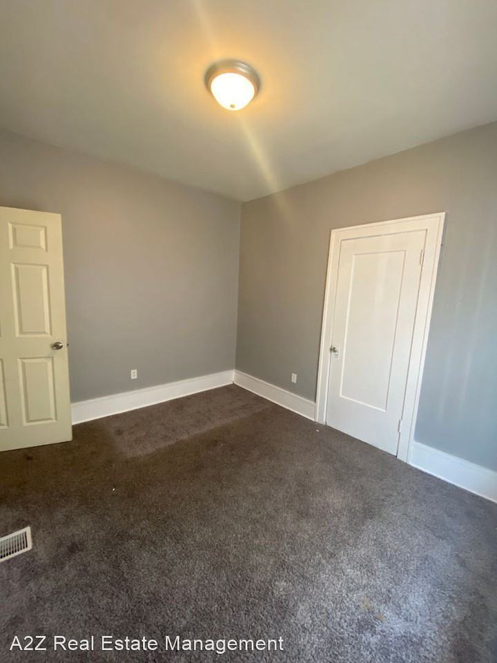 1124 18th Ave - Photo 2 of 17