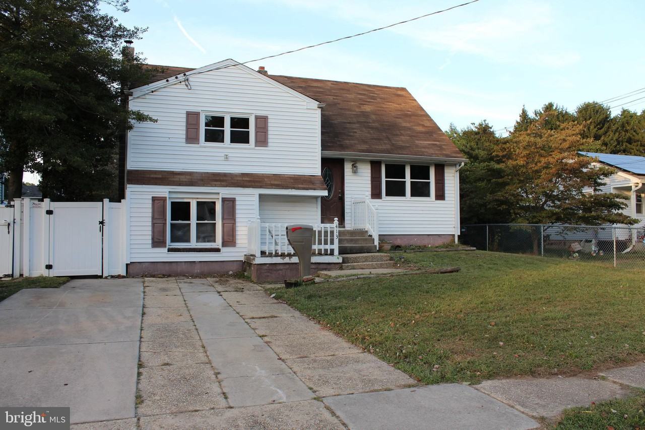 413 Dickinson Rd - Photo 2 of 16