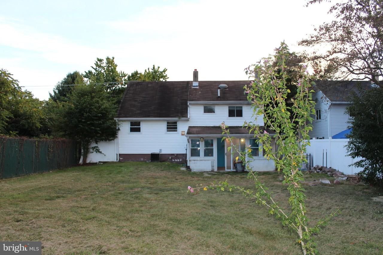 413 Dickinson Rd - Photo 3 of 16