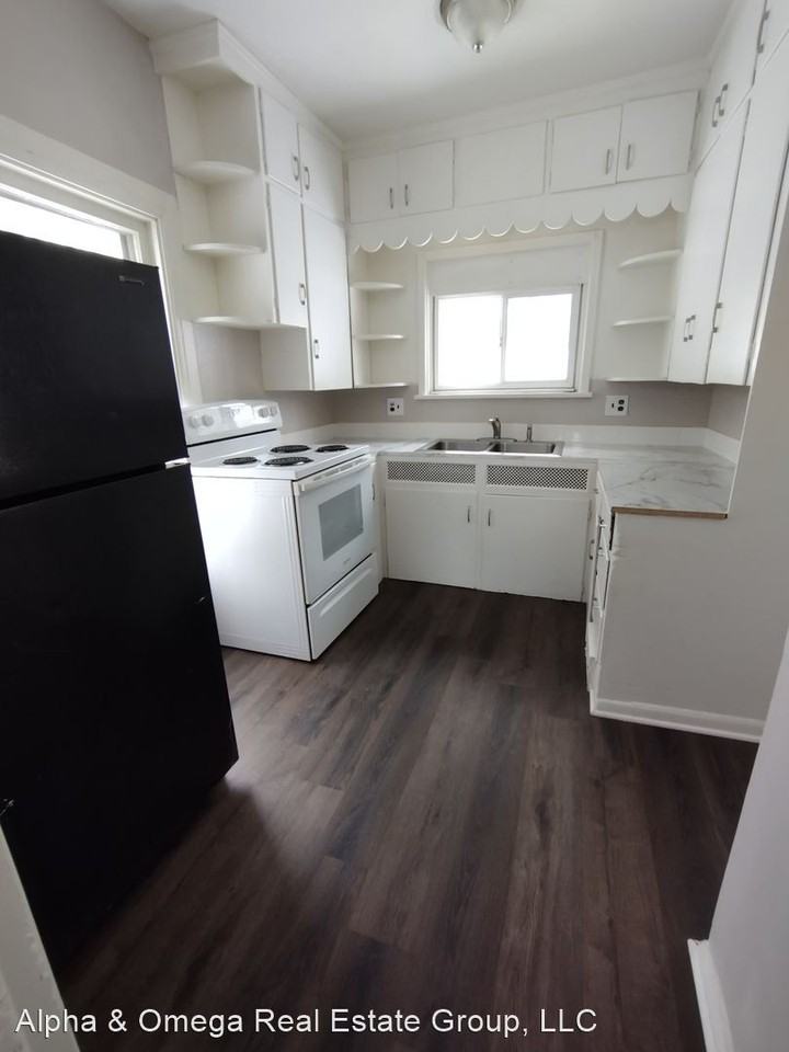 91-93 W Main St - Photo 3 of 10