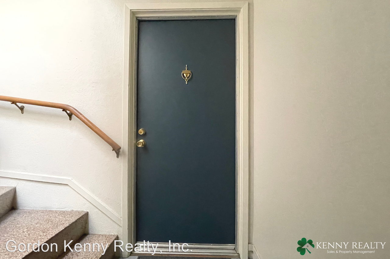 3636 Mission St - Photo 2 of 15