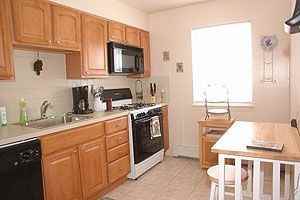 Washington Heights - Photo 2 of 4