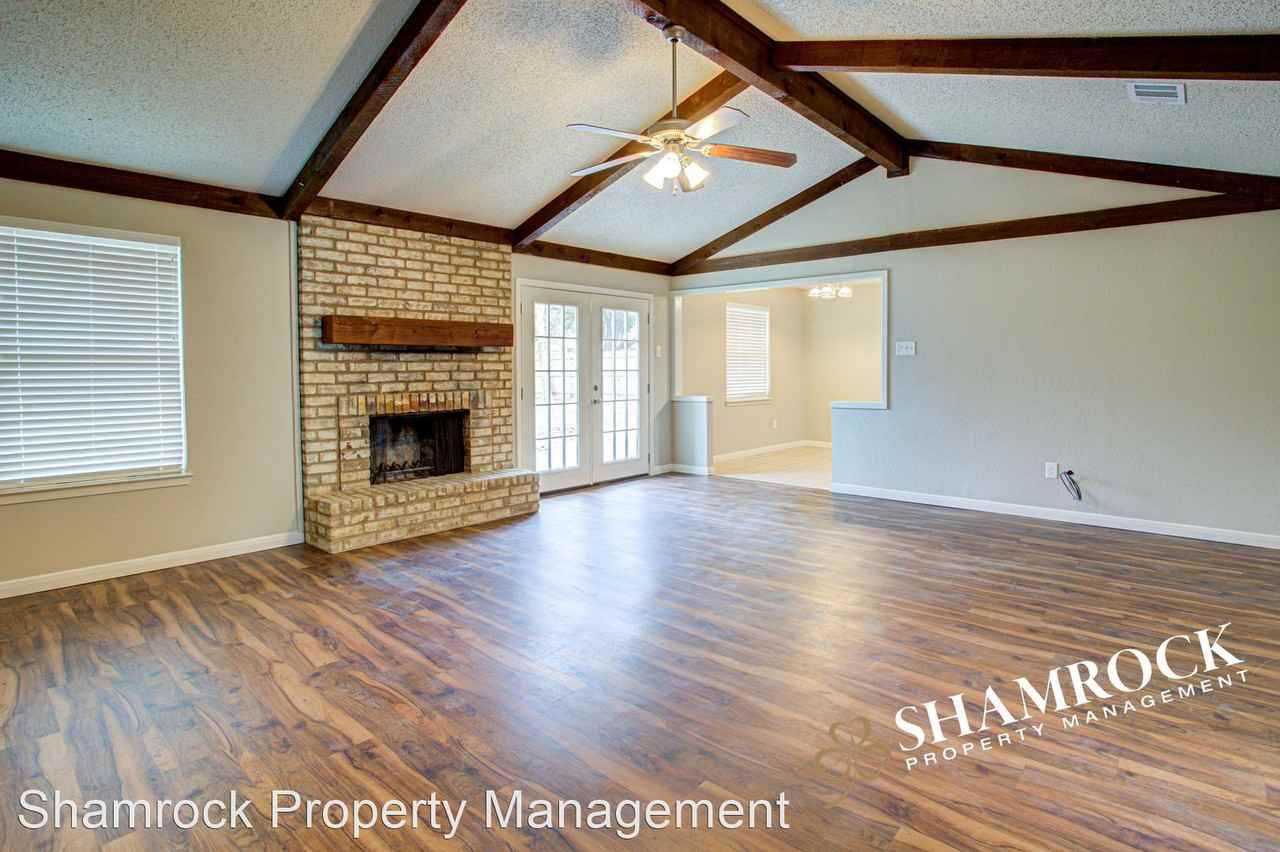 316 Travis Ln - Photo 3 of 12