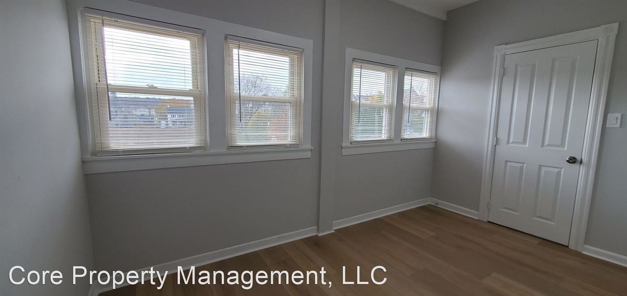 412 W 1st Avenue - Photo 3 of 14