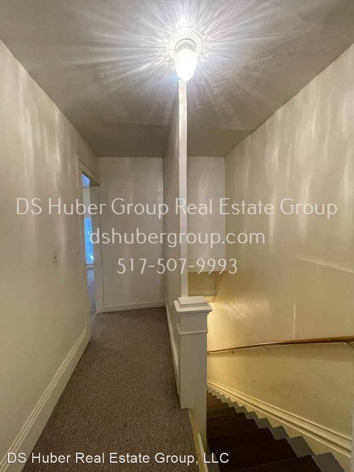 404 W. Cesar Chavez - Photo 3 of 8