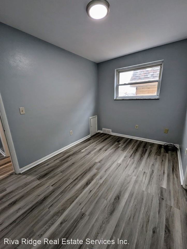 801 8th Street - Photo 3 of 7