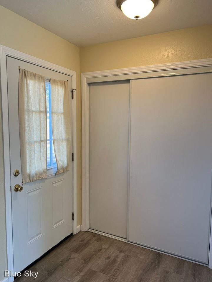 1400 17th Avenue - Photo 3 of 22