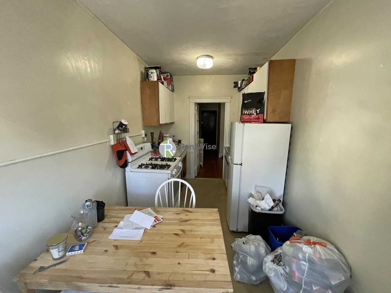 43 Linden St #9 - Photo 4 of 12