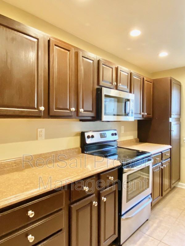 3145 Reese Dr - Photo 6 of 20