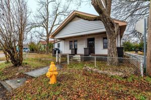 featured image of 151 Curry St