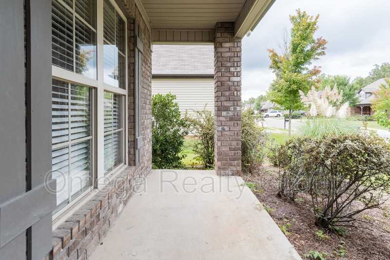 1089 Emerald Ridge Dr - Photo 6 of 46