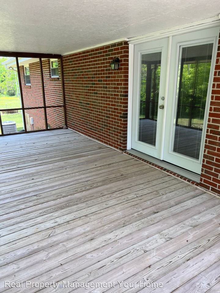 918 Old Lafayette Rd - Photo 3 of 14