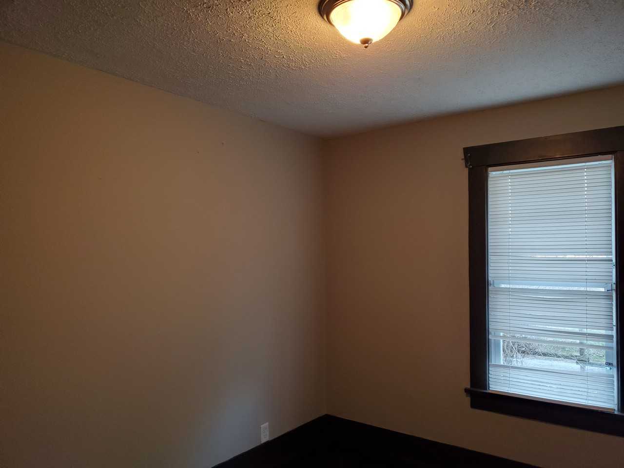 1360 E Prairie St - Photo 2 of 10