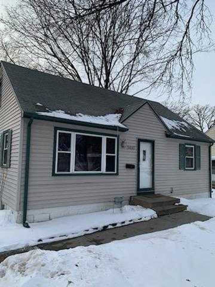 3430 Texas Ave S - Photo 2 of 28