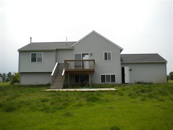 16690 Antler Dr NE - Photo 2 of 30