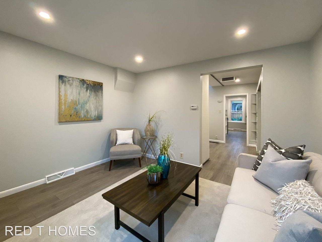 124 W Bayaud Ave - Photo 3 of 11