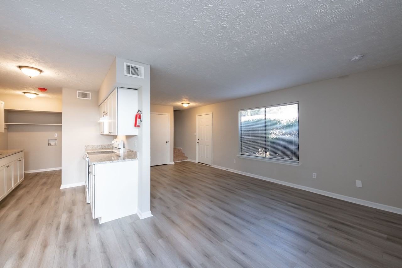 3798 Mulkey Cir Sw - Photo 3 of 20