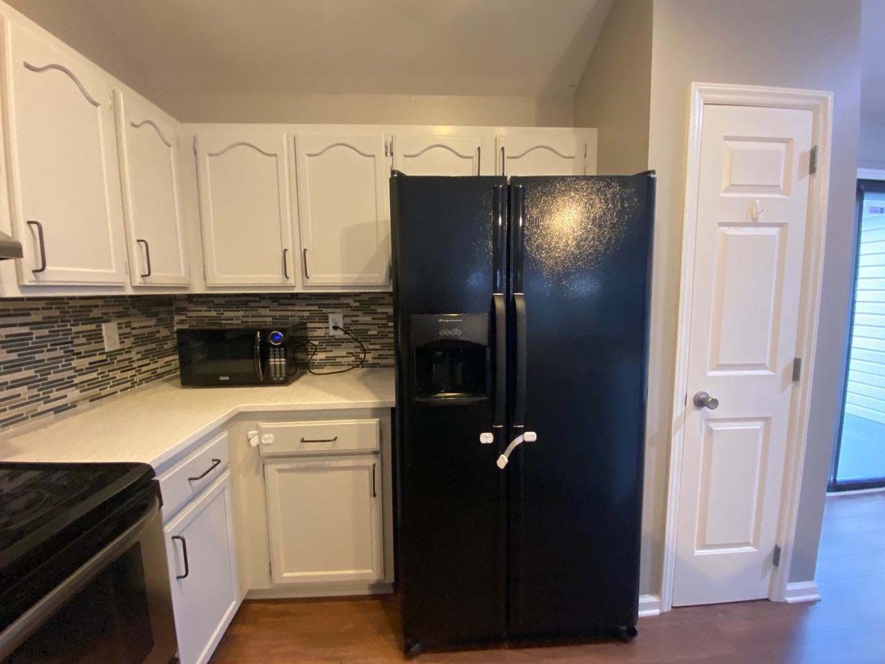 1350 Hathshire Dr - Photo 6 of 19
