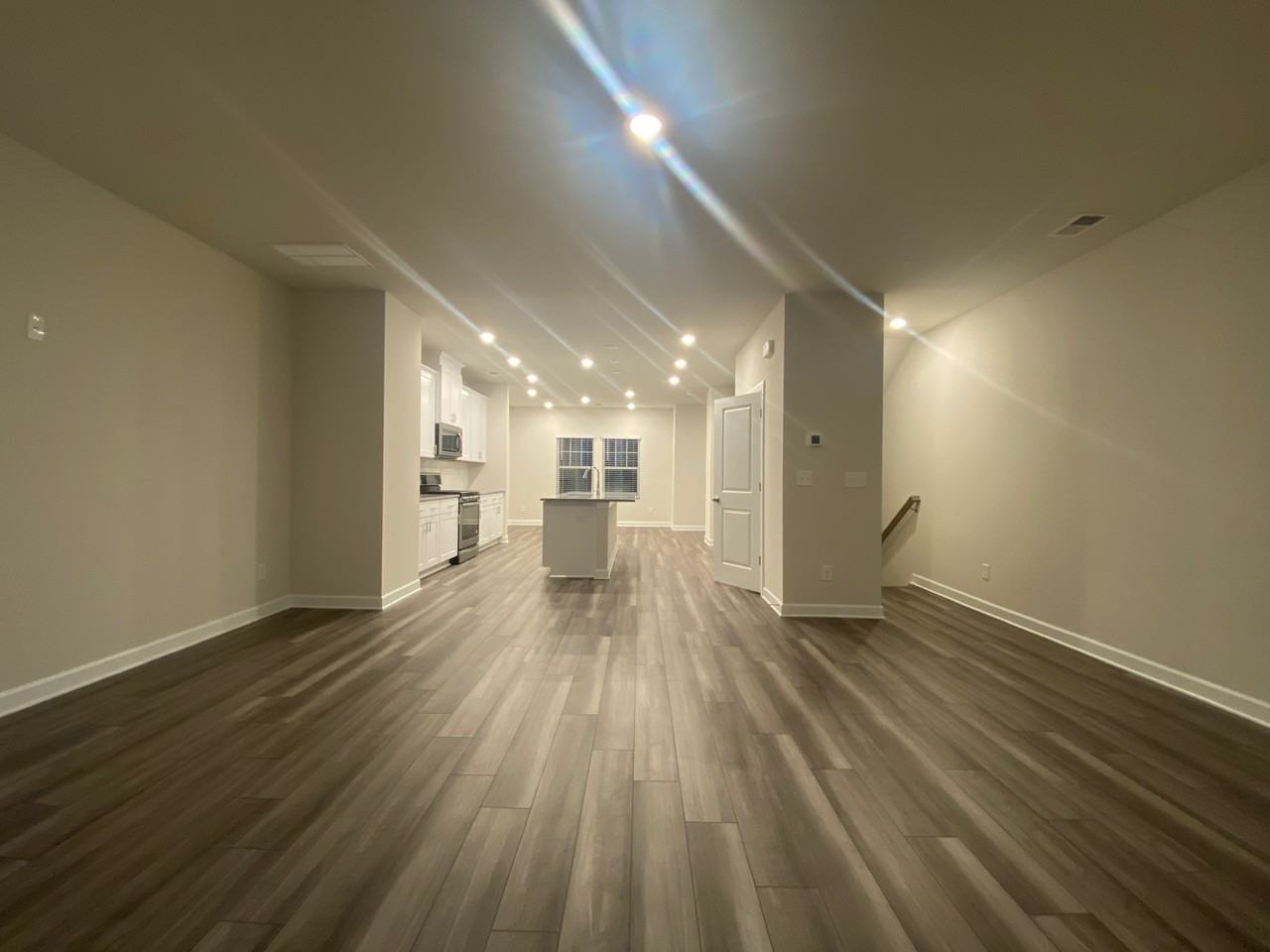 3812 Memorial Pkwy - Photo 7 of 19