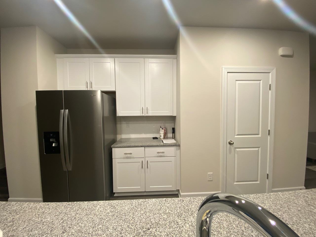 3812 Memorial Pkwy - Photo 4 of 19