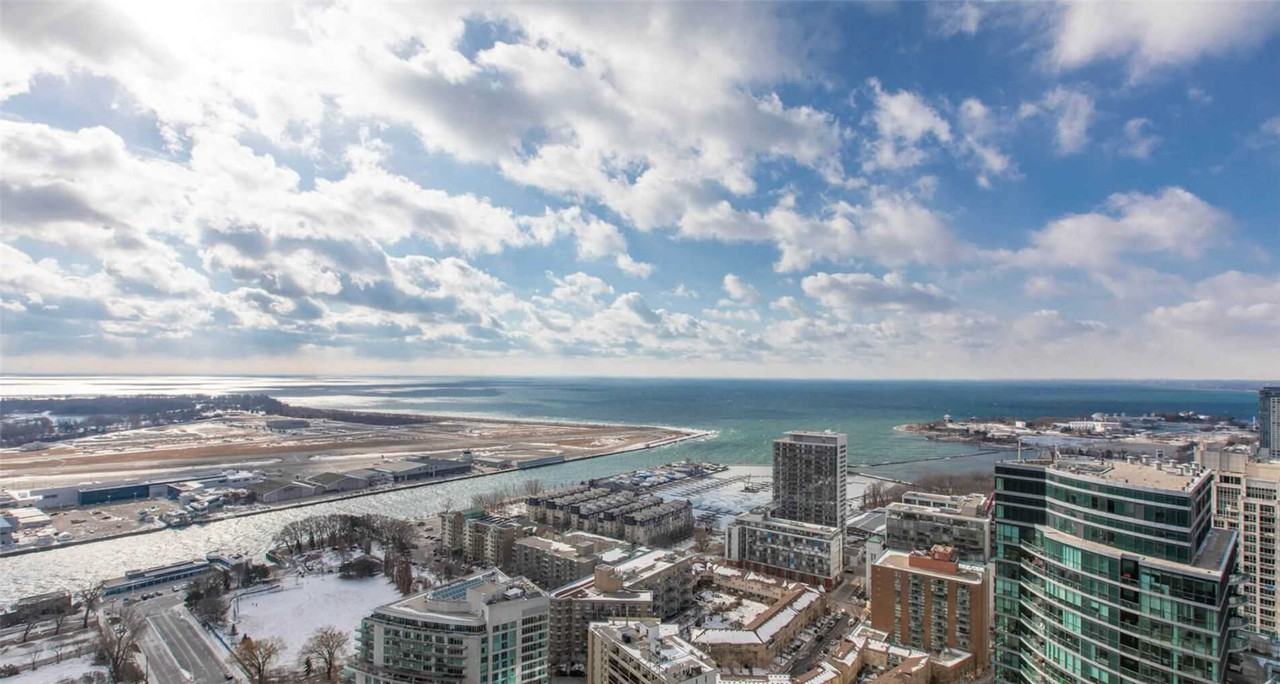 17 Bathurst Street #4315