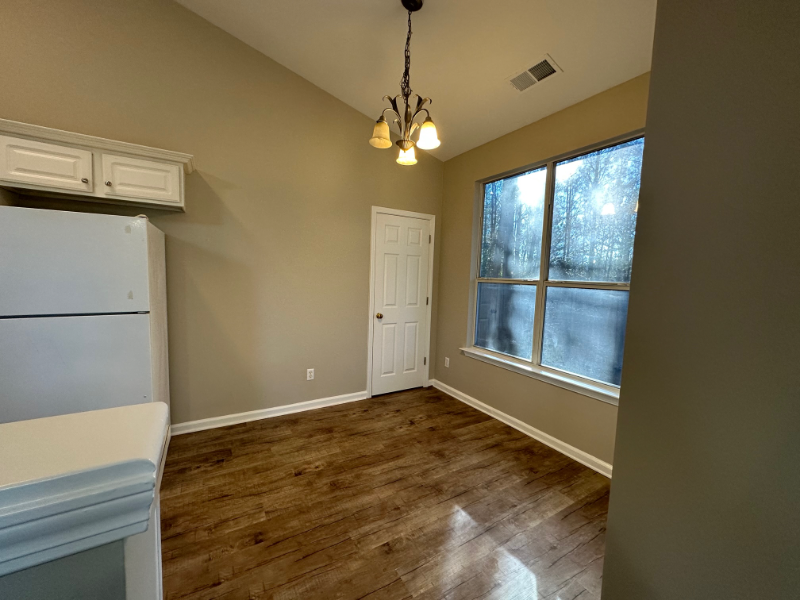 108 Gardenside Dr - Photo 6 of 10