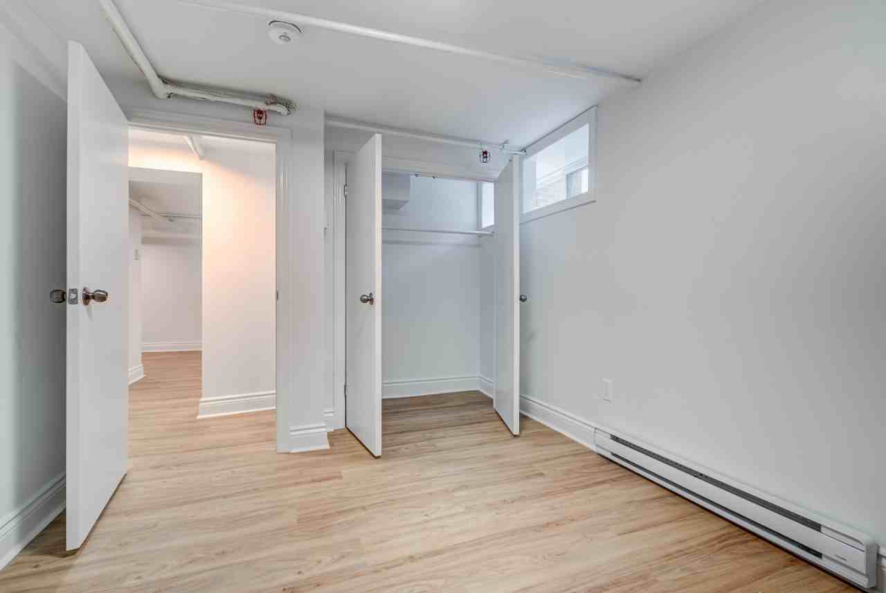661 Huron Street - Photo 3 of 21