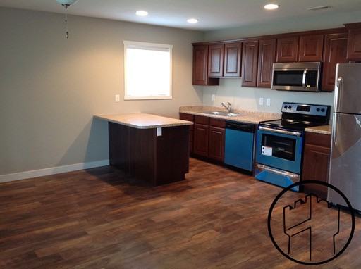 283 N 725 W St - Photo 2 of 12