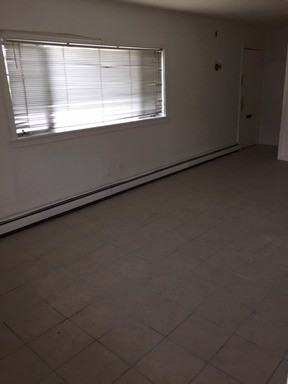 518 St John St #1 - Photo 3 of 8