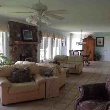 3275 Quarry Rd - Photo 2 of 11