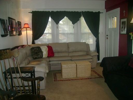 2025 Crafton Blvd - Photo 2 of 8