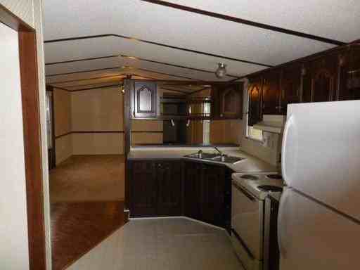 1075 Cliff View Dr - Photo 2 of 18