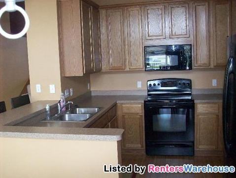 15471 Farnham Ave N - Photo 2 of 9