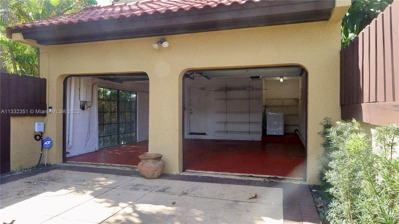 1069 Ne 204th Ter #1069 - Photo 2 of 8