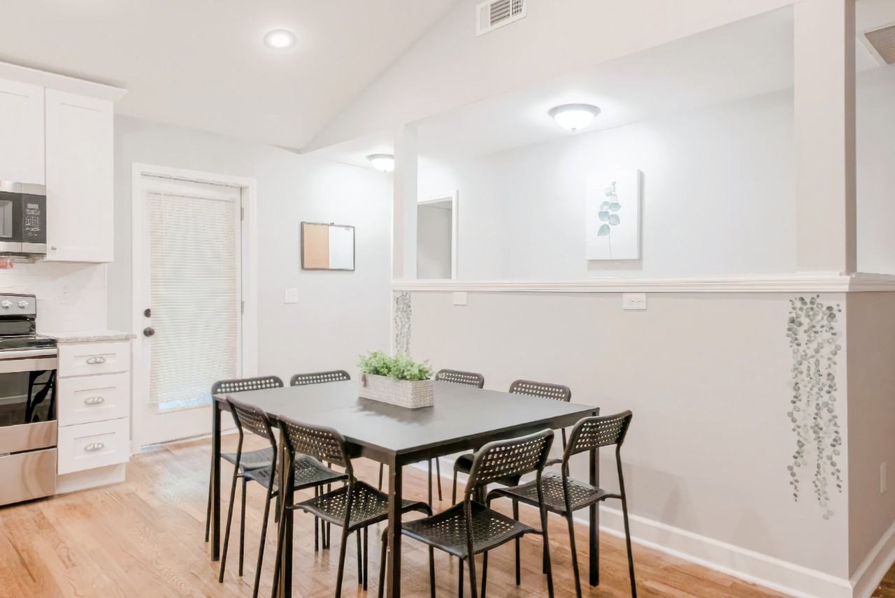 Ezra Church Dr Nw - Photo 2 of 6