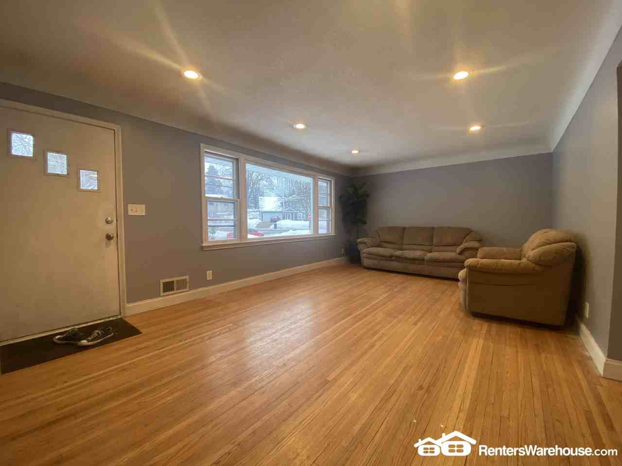1301 Topic Ln - Photo 3 of 10