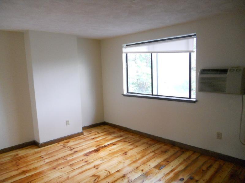 2 Islington Ter #2 - Photo 3 of 13