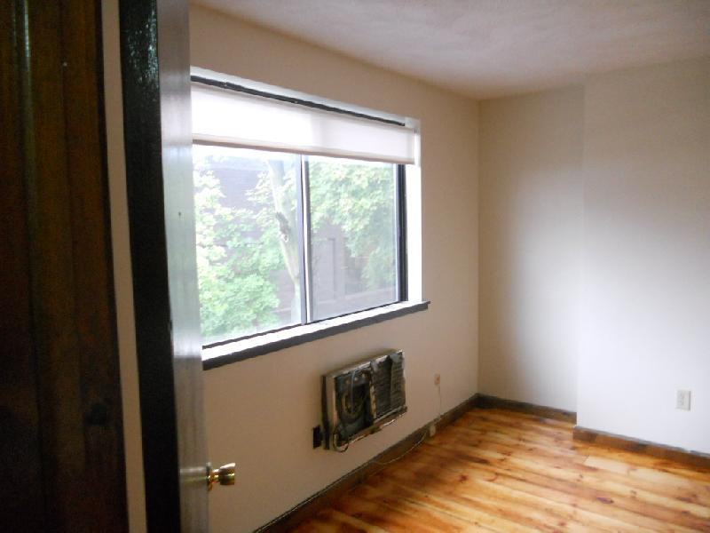 2 Islington Ter #2 - Photo 6 of 13