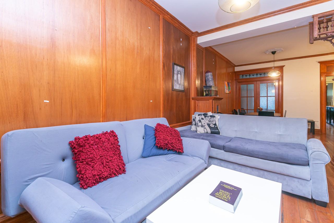 3432 Coloniale - Photo 3 of 34