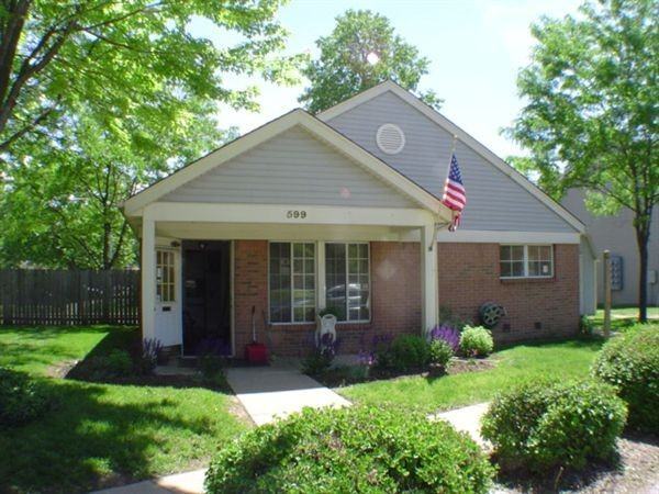 La Main Apartments - Photo 3 of 3